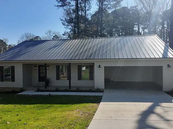 4905 Leland Dr, Northport, AL 35473