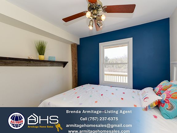 1st bedroom downstairs