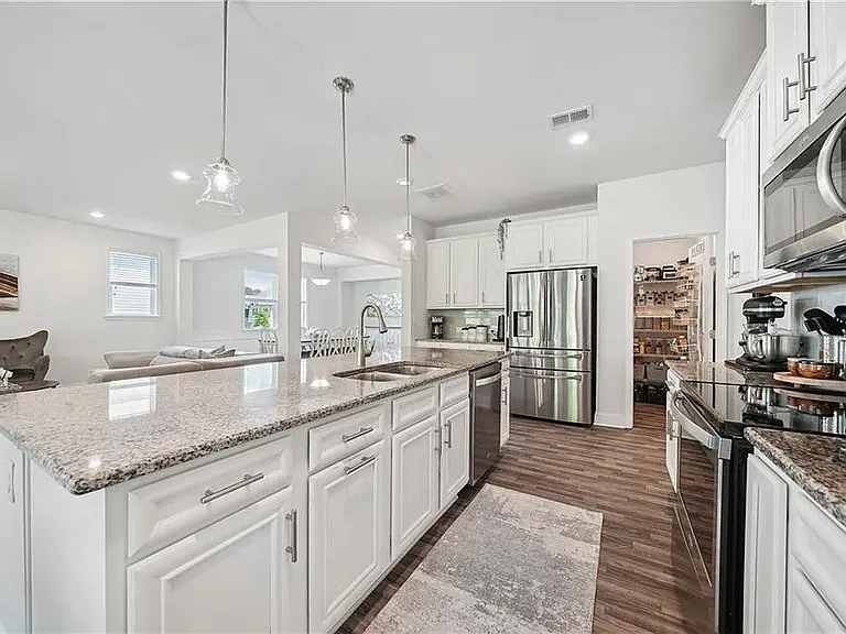 7455 Easton Valley Ln — Photo 33