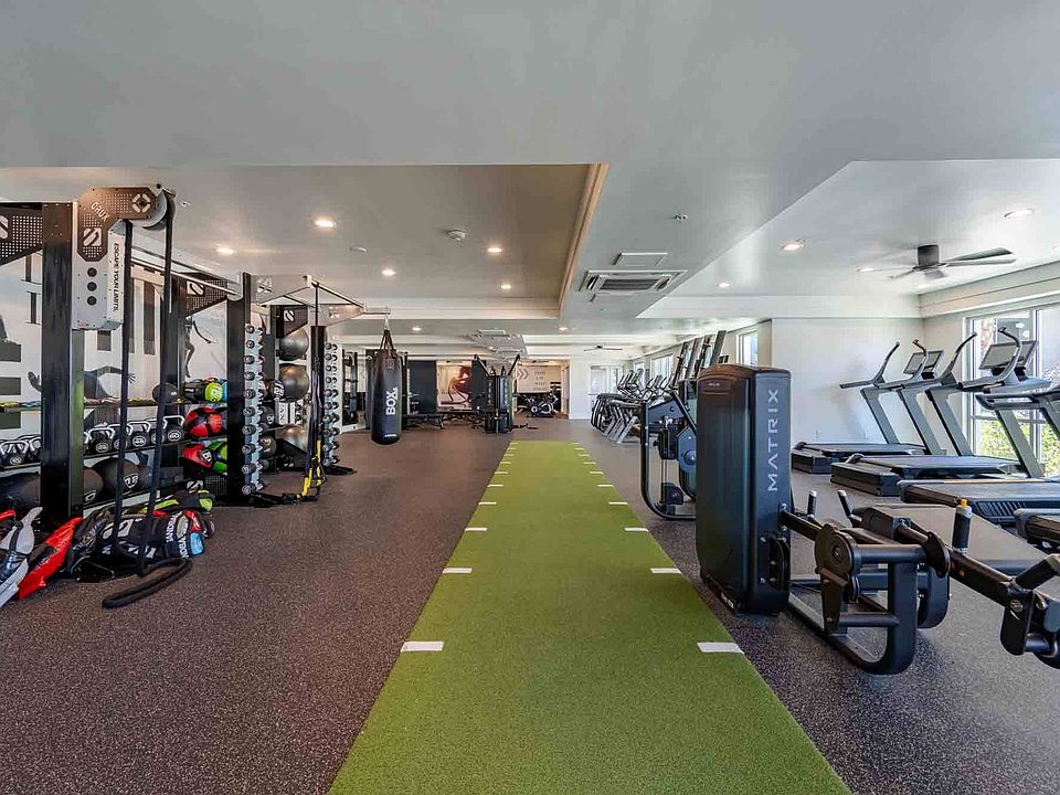 Slate, Scottsdale, AZ, 24-Hour Fitness Facility