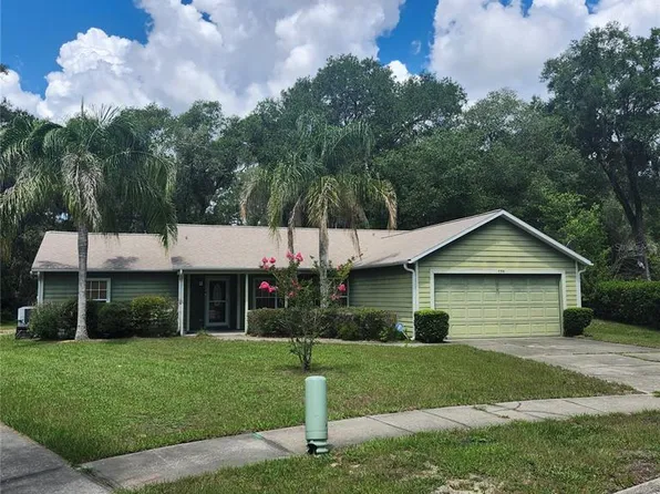 1056 Shady Hollow Dr, Deland, FL 32724