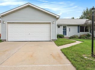 45976 Brookside North Dr, Macomb, MI 48044