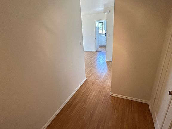 3rd image of 1985 Bellevue Ave #701