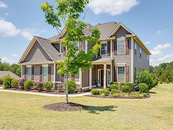 4th image of 1006 Fernbank Dr