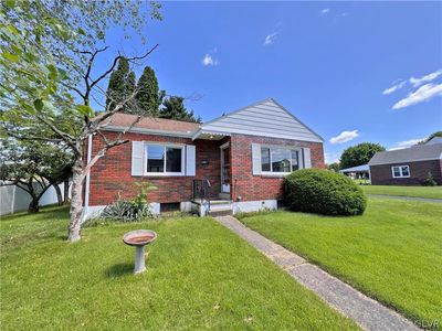 19 E Montgomery St, Allentown, PA, 18103