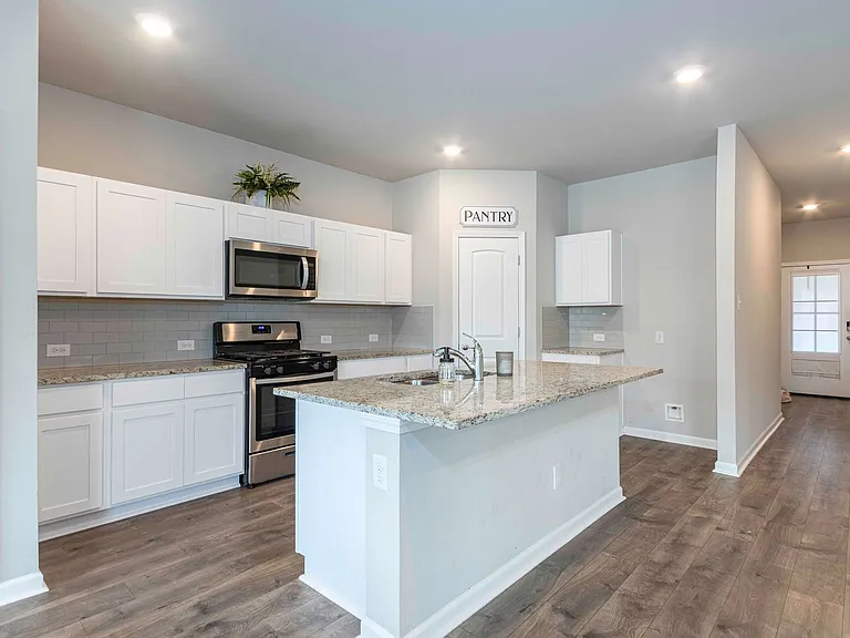 102 Border Ct — Photo 5
