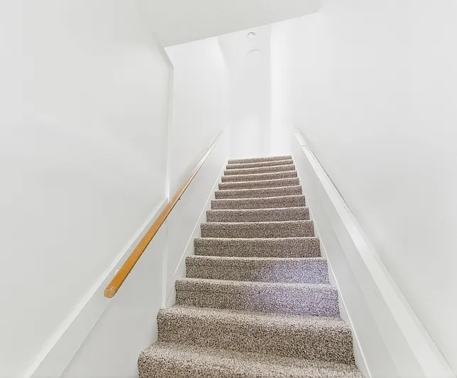 306 E Burwell Ave #C — Photo 6