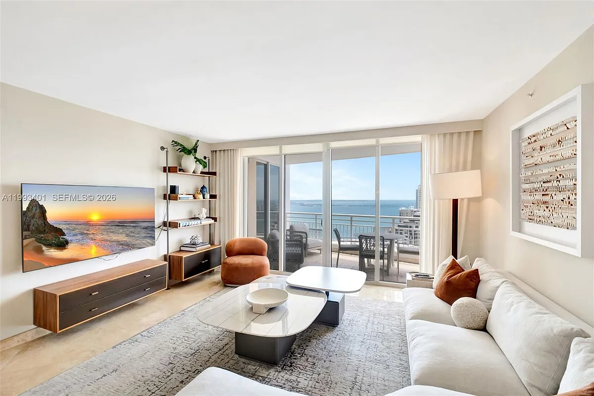Building Photo - 848 Brickell Key Dr #2605
