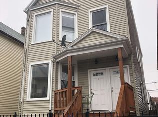 3054 N Avers Ave #1, Chicago, IL 60618