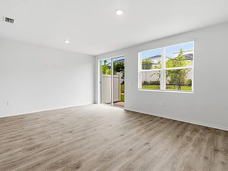 16278 Bird Of Paradise Ave — Photo 5