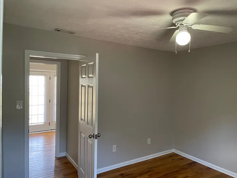 2314 Coker Ave — Photo 23