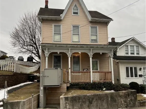 423 W Market St, Orwigsburg, PA 17961