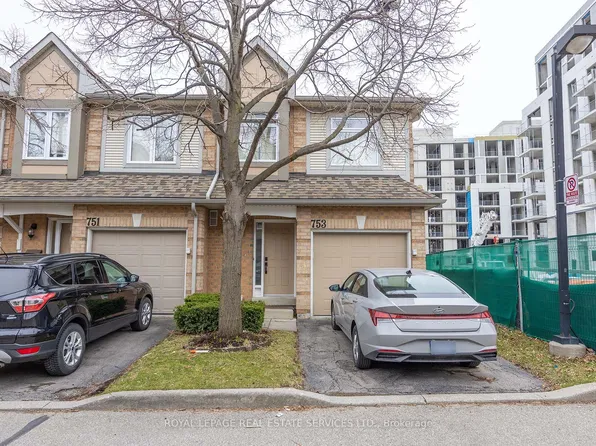 753 Village Green Blvd, Mississauga, ON L5E 3K2