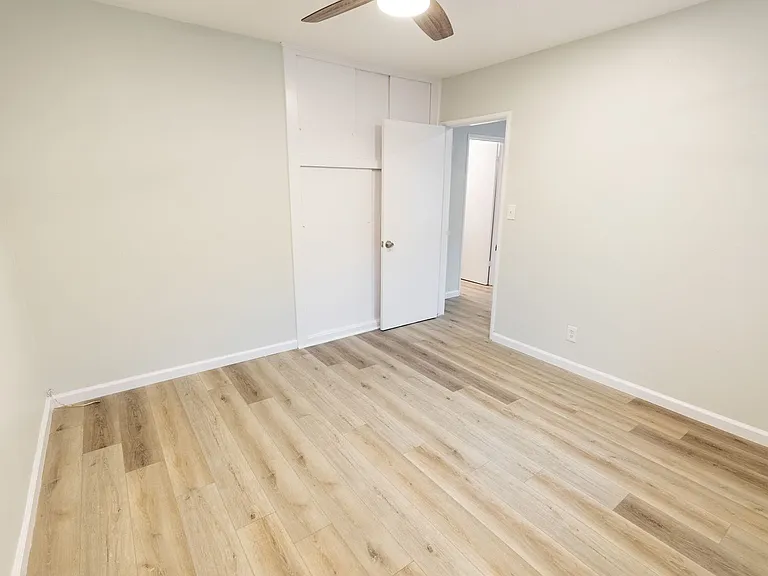 7044 Lanewood Ave — Photo 36