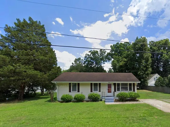 300 Harrod Ln, Yorktown, VA 23692