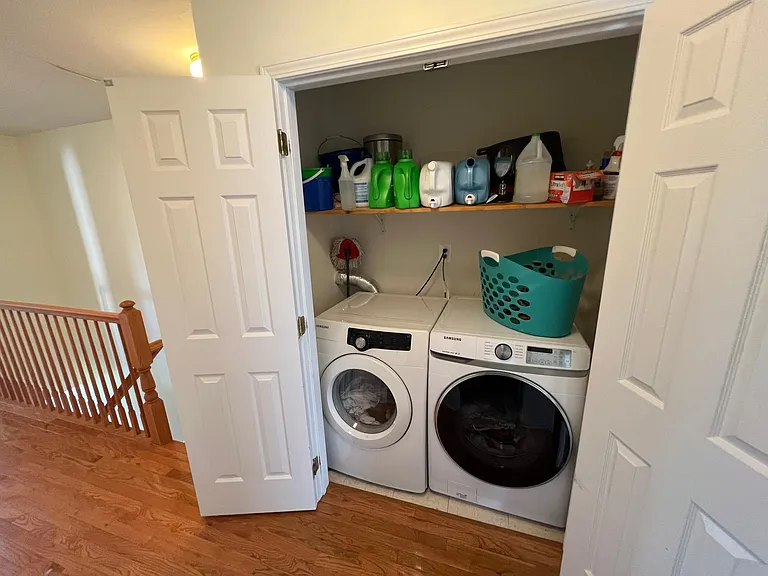 555 Coventry Dr — Photo 37