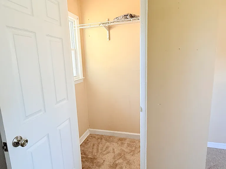 1206 Lakeside Dr — Photo 4