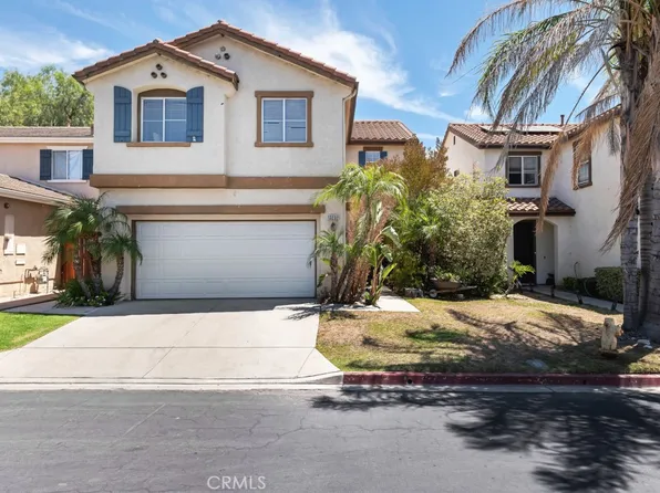 13232 Mira Mar Dr, Sylmar, CA 91342
