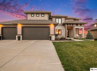 2710 N 178th St, Omaha, NE 68118