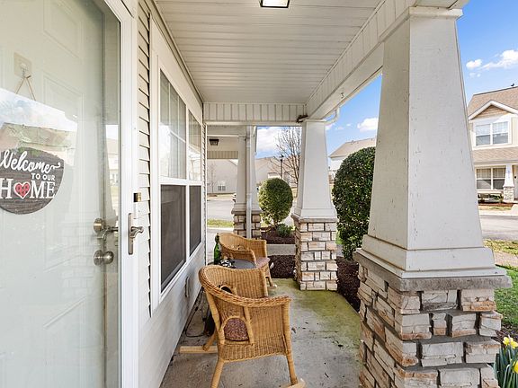 3rd image of 1614 Lincoya Bay Dr