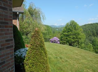 705 Ward Greene Rd, VILAS, NC 28692