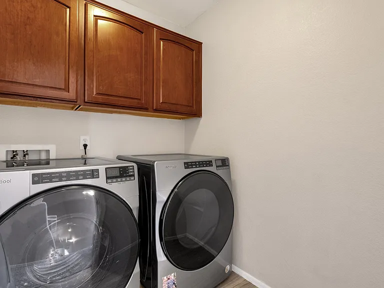 4365 E Morrow Dr — Photo 10
