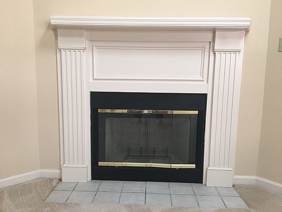 3rd image of 1422 Laterre Ln