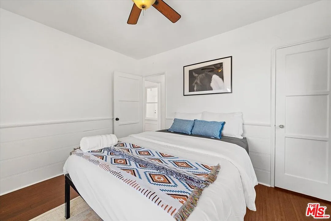 2 bed, 1.5 bath, 998 sqft, $3,400 — Photo 4
