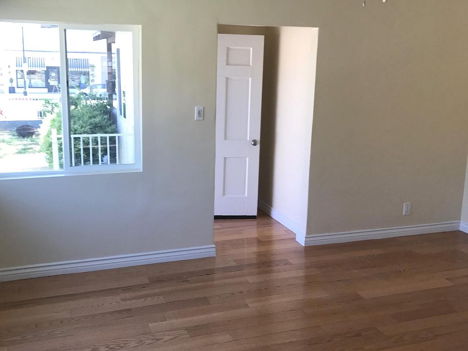 1st image of 1201 W Burbank Blvd