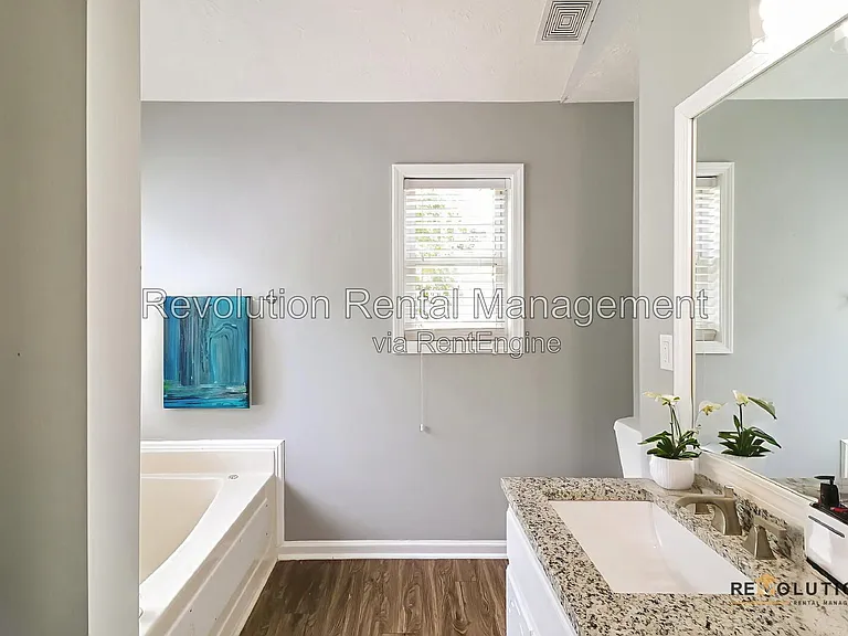 1055 Leighs Brook Way — Photo 16