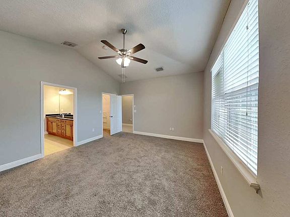2nd image of 505 Hibiscus Cove Dr