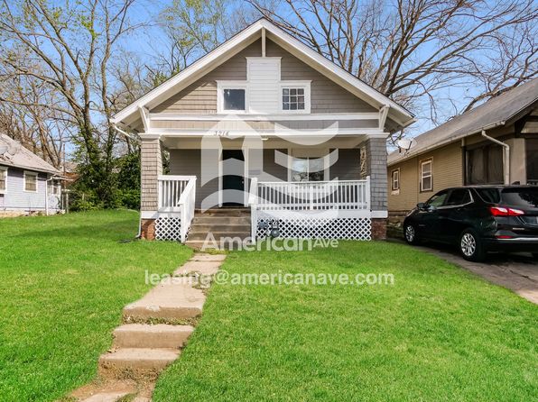 3214 E 30th Ter