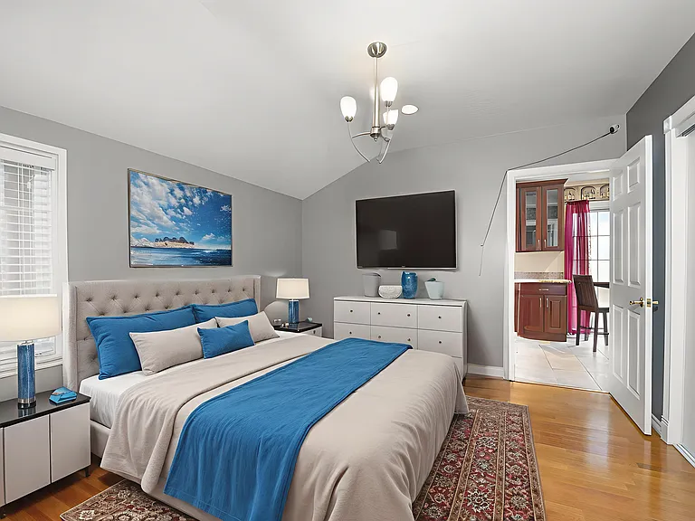 14024 Cantlay St — Photo 24