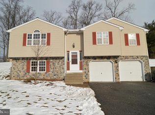 684 Cornerstone Dr, Mohrsville, PA 19541