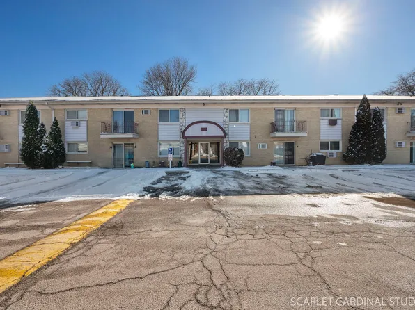 501 Carlysle Dr APT 6, Clarendon Hills, IL 60514
