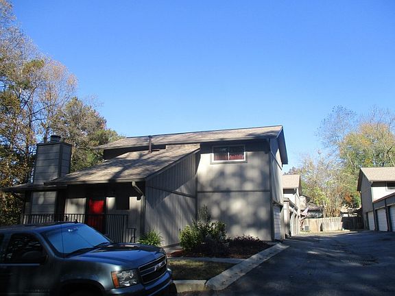 2nd image of 430 Manning Villas Ln