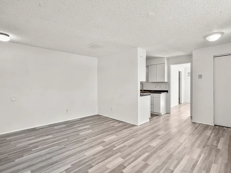 1717 E Mission Ave — Photo 6