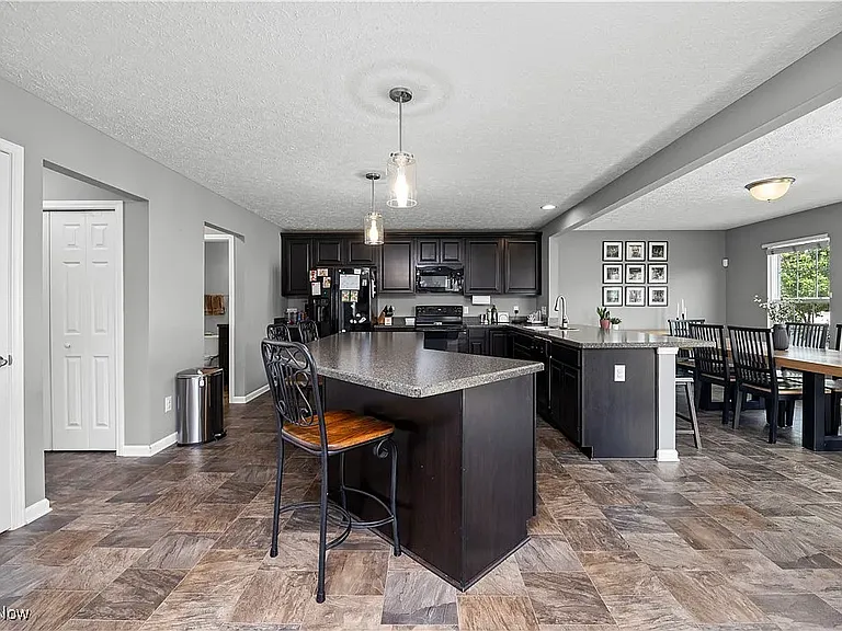 3942 Abigail Dr — Photo 10