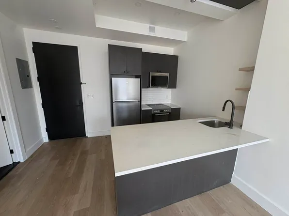 2001 Nostrand Ave #2D, Brooklyn, NY 11210