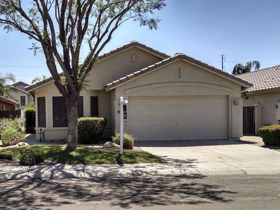 1st image of 3327 E Hononegh Dr