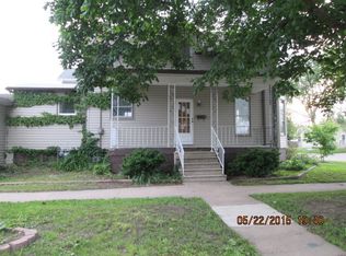 1027 Clinton St, Ottawa, IL 61350