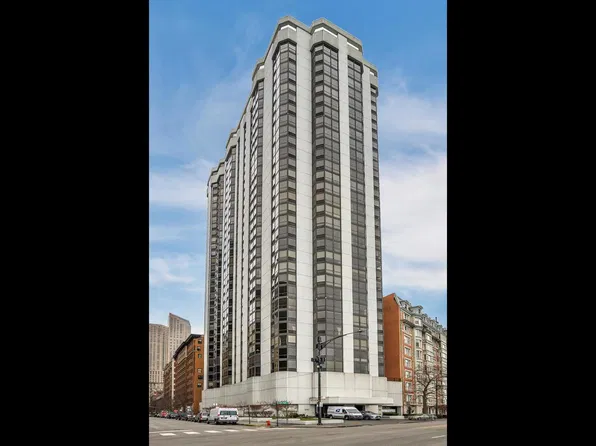 990 N Lake Shore Dr APT 8A, Chicago, IL 60611