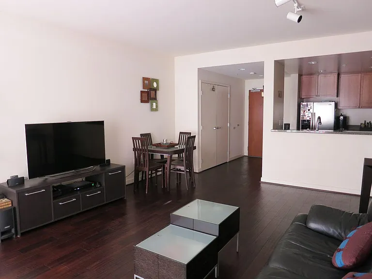 175 W Saint James St #505 — Photo 4