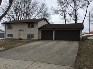 2326 Larson Ave, Albert Lea, MN 56007