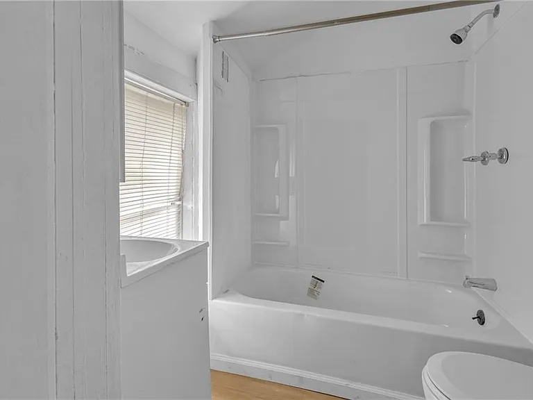 510 Edgewood Ave — Photo 9