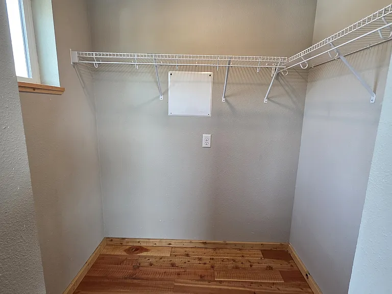 2114 Livingston Ave #B — Photo 8