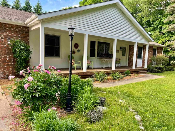 8975 State Road 17, Plymouth, IN 46563