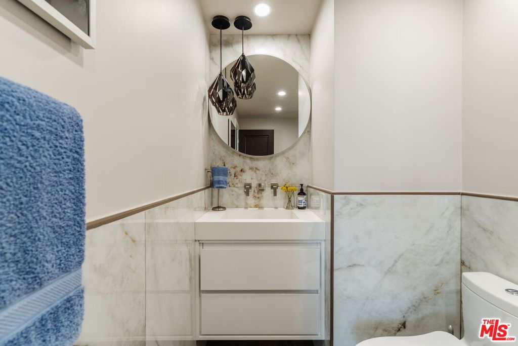 2170 Century Park E APT 1805, Los Angeles, CA - View 3