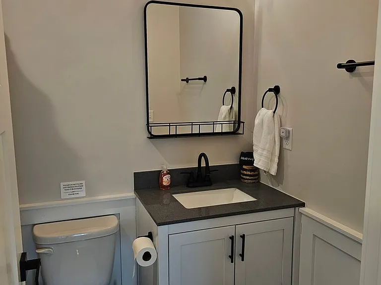 710 Orchard St — Photo 46
