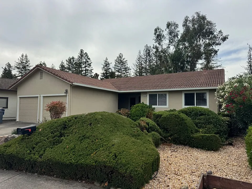 6361 San Benito Way